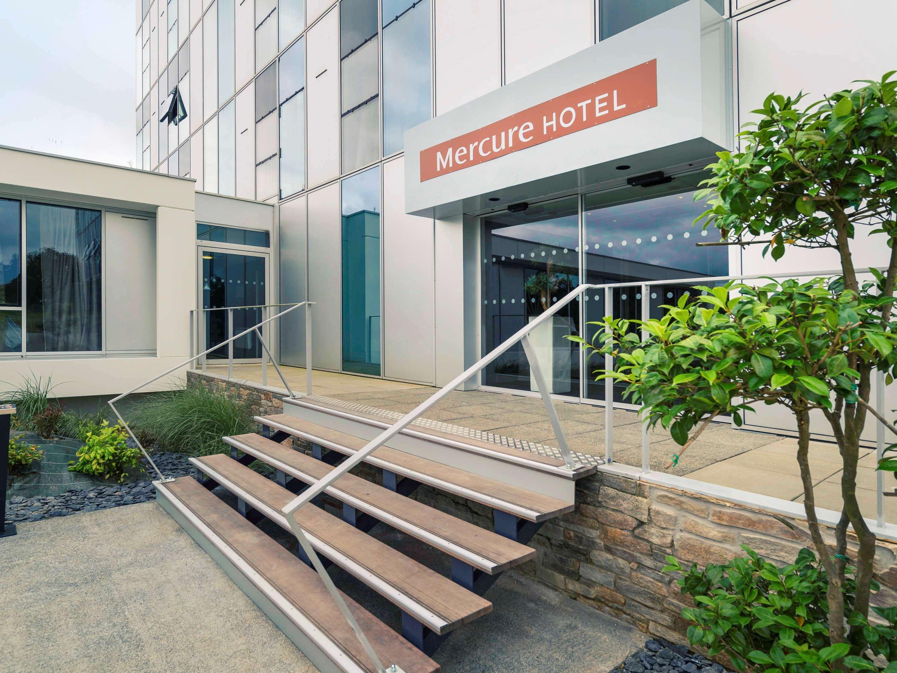 Mercure Nantes Ouest Zenith Hotel 4*